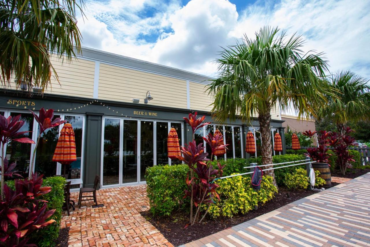 Cozy 3 Bd Close To @ Enclaves At Festival 808